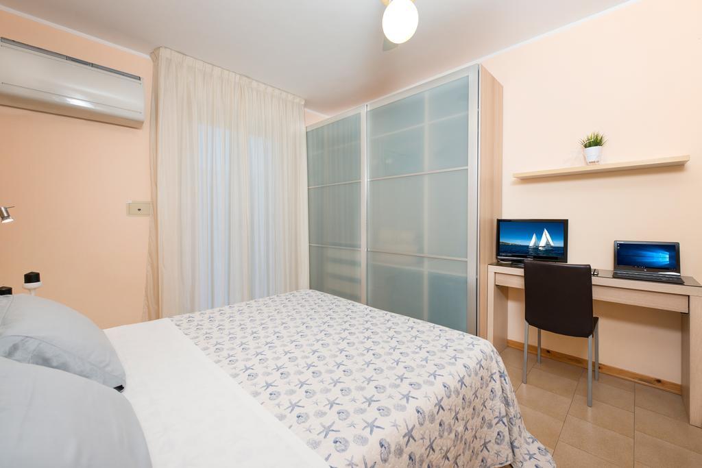 Hotel Cuba ミラノ・マリッティマ エクステリア 写真
